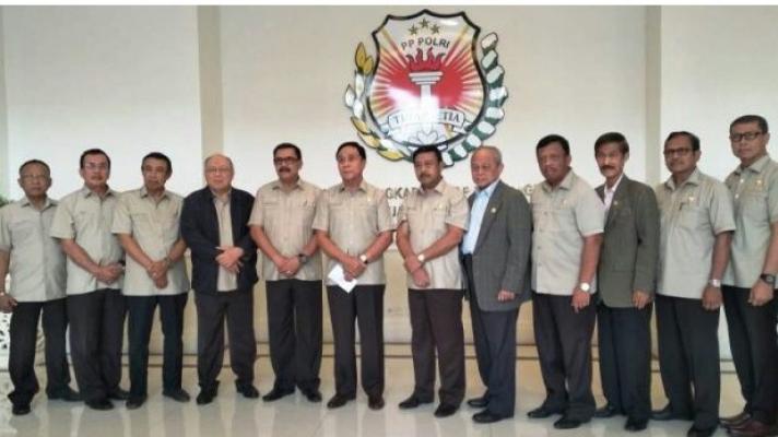 Ketum PP Polri Jenderal(Purn) Bambang Hendarso Danuri membantah Purnawirawan Polri mendukung salah satu Calon Presiden