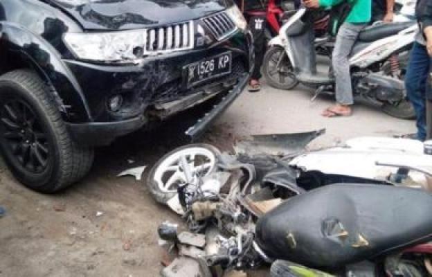 Ngeri! Tiga Mahasiswa Ditabrak Pajero Satu Tewas dan Dua Luka Parah 