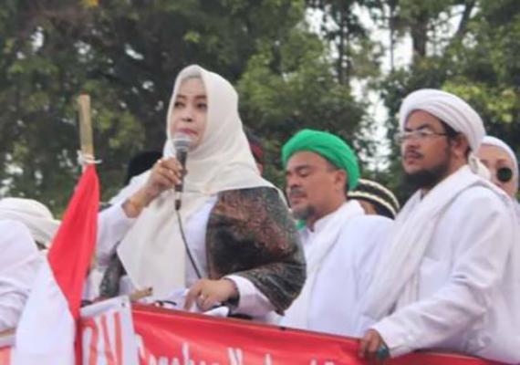 Pembakaran Bendera Tauhid: Proses Hukum yang Proporsional Cara Paling Tepat Tenangkan Umat