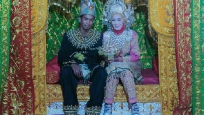 Pemuda 25 Nikahi Perawan 51 Tahun, Alasannya Mengejutkan 