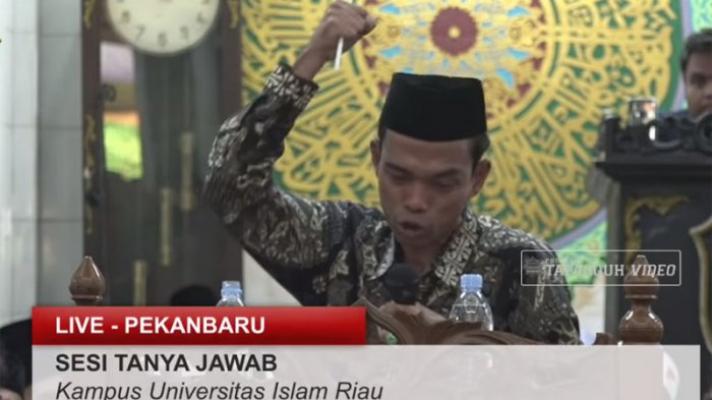 Pertanyaan ini Bikin UAS Menangis, Sehingga Emosi Pukul-pukul Meja