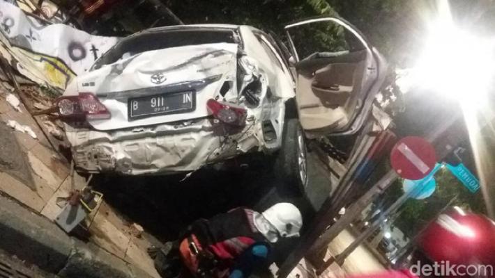 Salah Satu penumpang Korban kecelakaan melapor Polisi,merasa di lecehkan