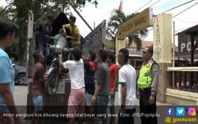 Telat Bayar Uang Kos, Siap-Siap Motor Dibuang ke Sungai