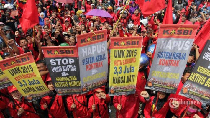 Demo, Buruh di Bali Tuntut UMR Disamakan dengan DKI Jakarta