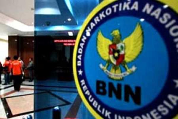 Gembong Narkoba dan Bos Lokalisasi Kota Duri Ditangkap, BNN Riau Sita Setengah Kilogram Sabu serta Uang Rp1,3 Miliar