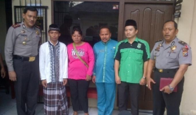 Ibunda Tahanan Mapolres yang Masuk Islam Mengaku Tak Tega Melihat Anaknya Dikhitan