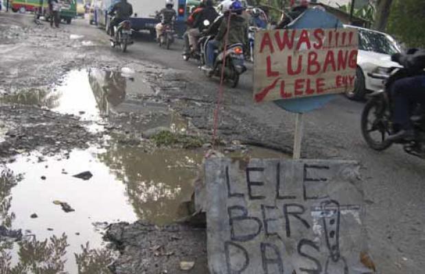 Jalan Kubang Raya Sekian Lama Rusak, Kinerja Dinas Bina Marga Dipertanyakan