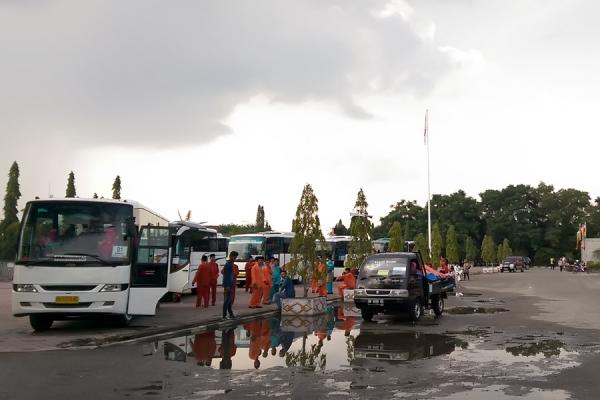 Ratusan Pengembira Pawai Ta’ruf MTQ Riau di Siak ke 34 Diberangkatkan