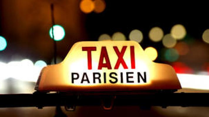 Taxi Paris Mematikan Argo Untuk Mengantar Pulang Para Korban Pengeboman