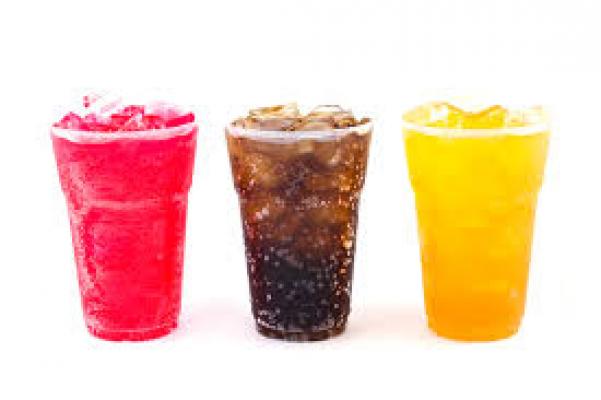 Wanita Ini Meninggal Akibat Konsumsi Minuman Soda Secara Berlebihan