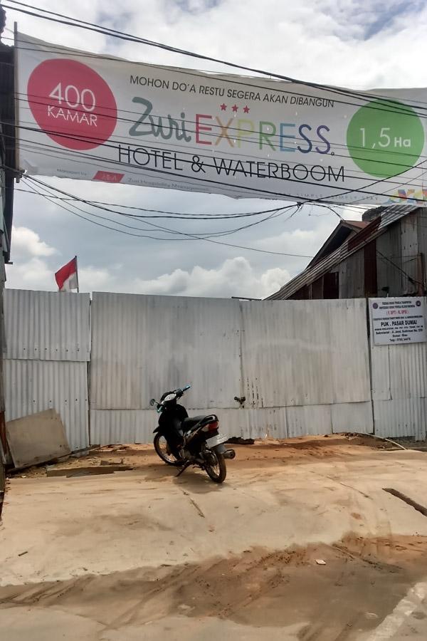 Warga Keluhkan Soal Pembangunan Zuri Express Hotel