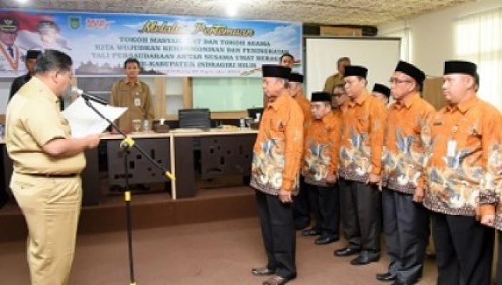 Afrizal Kukuhkan FKUB Inhil