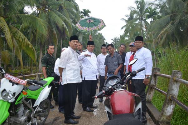Bupati Inhil HM Warda Tinjau Proyek di Reteh
