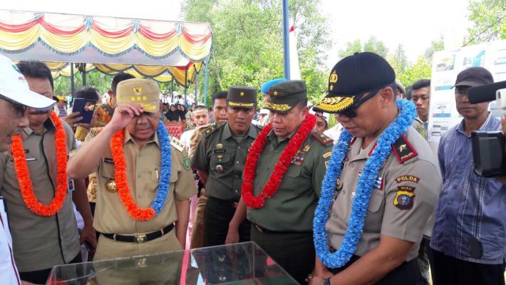 Gubernur Riau Kunker ke Pelabuhan Samudera Kuala Enok