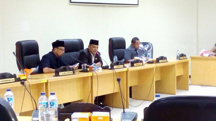 Pansus Pungli Minta Pengadaan Seragam Oleh Sekolah di Kampar Harus Segera Dihentikan  