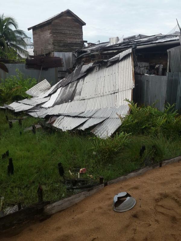 Peristiwa Angin Puting Beliung di Tanah Merah, 4 Bangunan Alami Kerusakan 