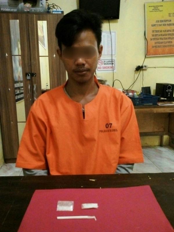 Ringkus Pria Ini di Kebun Sawit, Anggota Polres Rohil Temukan Ini 