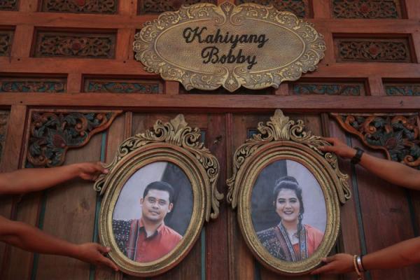 Sah, Kahiyang-Bobby Resmi Jadi Suami Istri