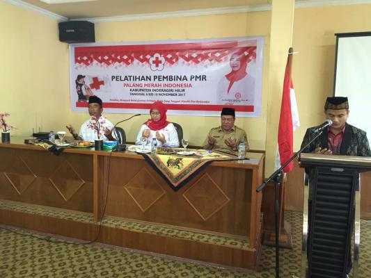 Zulaikha Buka Pelatihan Pembinaan Palang Merah Remaja Kabupaten Inhil 