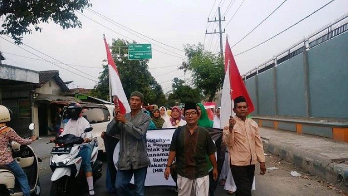 Setelah Video Ziarah ke Makam Denanyar ?Digoreng? Medsos,akhirnya Sandi di Demo