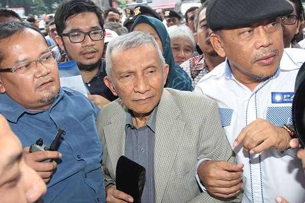 Ancaman Amin Rais Untuk Menjewer Muhammadia Melanggar Khittah
