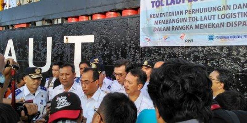 Faisal Basri Sebut Tol Laut Hanya Omong Kosong