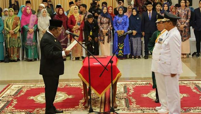 HM Wardan dan H Syamsudin Uti Resmi di Lantik Sebagai Bupati dan Wakil Bupati Indrgiri Hilir 2018-2023