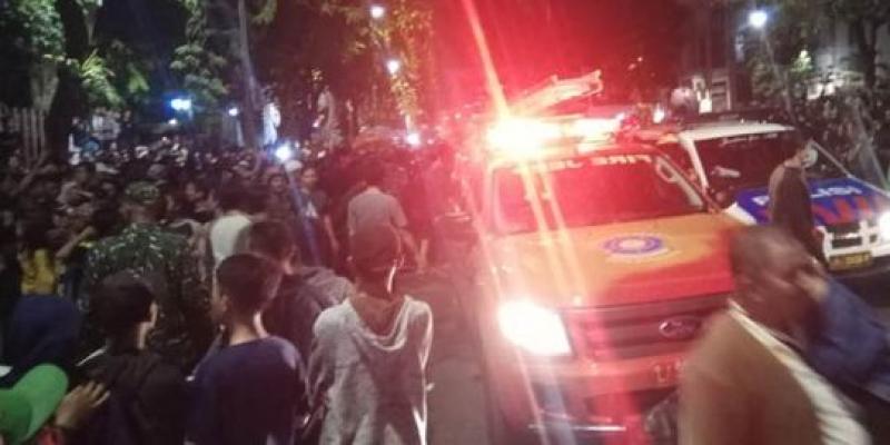 Nahas, untuk tahun ini acara memperingati Hari Pahlawan di Surabaya berujung maut