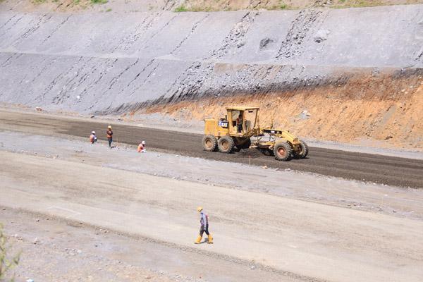 Perencanaan Pembangunan Tol Pekanbaru-Padang Dialihkan ke Riau, masalah pembebasan lahan