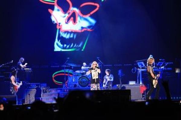 Presiden Jokowi Batal Nonton Guns N Roses ini penyebabnya?