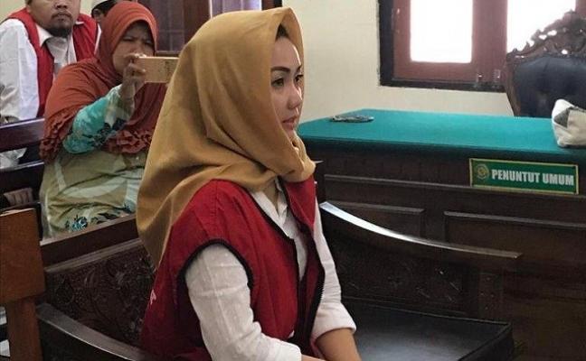 Sarjana Cantik Diadili,Nipu Teman Sendiri