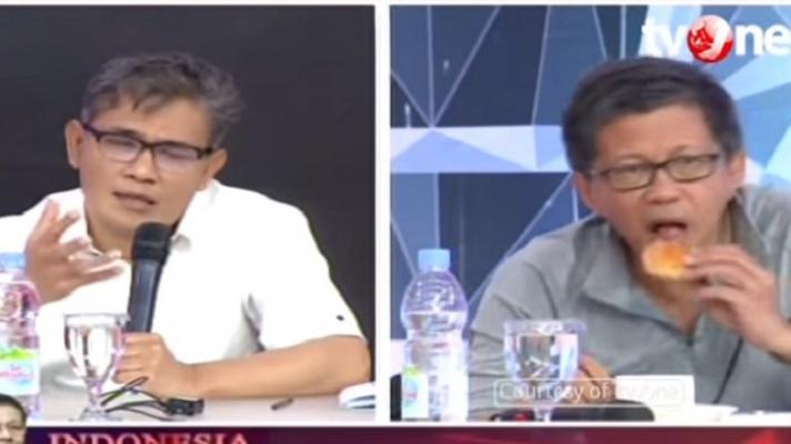 Sikap Rocky Gerung saat Budiman Sudjatmiko Beragumen, Pura-pura Tak Mendengar hingga Makan Roti