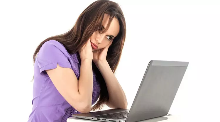 Sulit Konsentrasi Saat Kerja, Lakukan 3 Ritual Ini Dulu Setibanya di Kantor