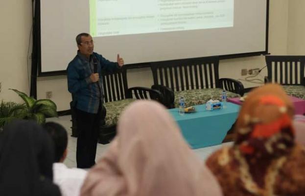 Syamsuar Gubernur Riau Terpilih:  Riau dapat dijadikan sebagai basis kajian gambut nasional maupun internasional.