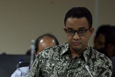 Anies : Pemda Jangan Tandatangani Kontrak Buku Kurikulum 2013