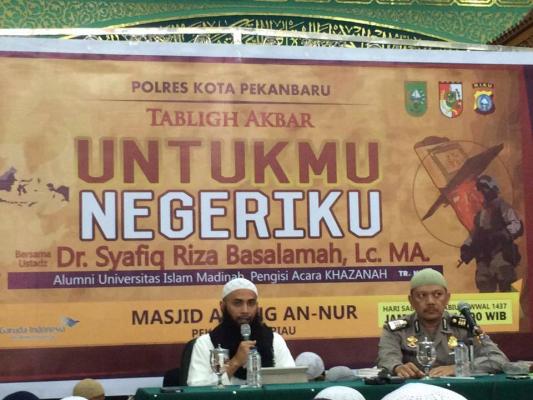  Tabligh Akbar Bersama Ustadz Syafiq Riza Basalamah Lc MA, Dihadiri Ribuan Jamaah