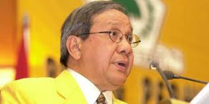 Akbar Tandjung : Kader muda Partai Golkar juga sudah menyuarakan agar Sertia Novanto mundur