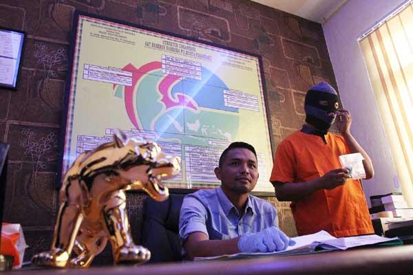 Brigadir IM Ditangkap di Samping Polresta