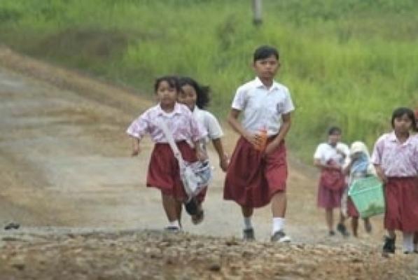 Bupati Ini Pasrah Daerahnya Dikategorikan Tertinggal