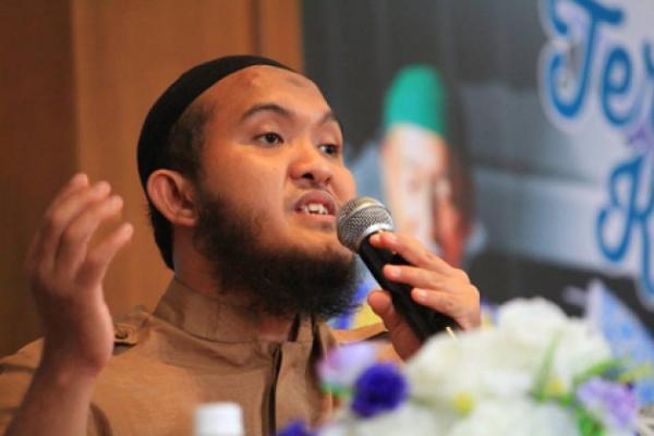 Dulu Mengajak Joget, Kini Caesar Mengajak Mendekatkan Diri Kepada Allah