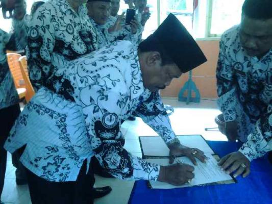Jamal AD Terpilih jadi Ketua PGRI Rupat