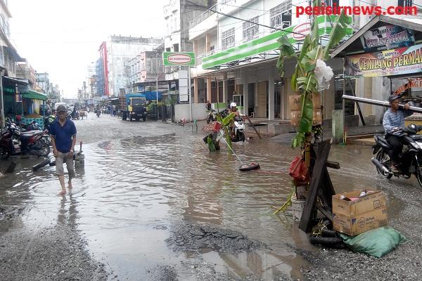 Masyarakat Inhil Resah Terhadap Fasilitas Umum Yang Tak Kunjung Selesai