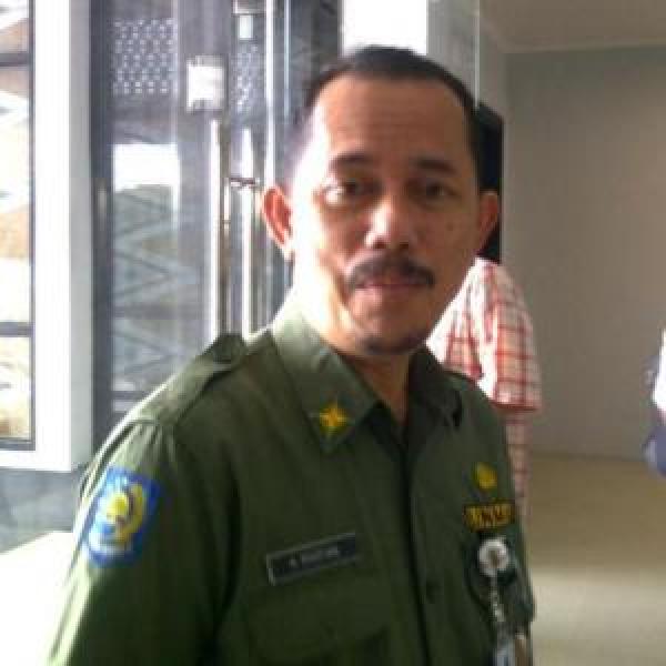 Pekanbaru Tunda Pencairan Dana PMB-RW 2015