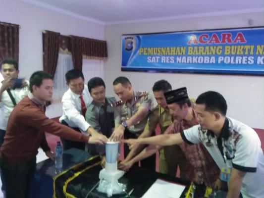 Shabu-shabu seberat 494,95 gr dimusnakan Polres Kampar