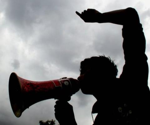 Waka Polres Rokan Hilir Pimpin Pengamanan Unras Di KPUD