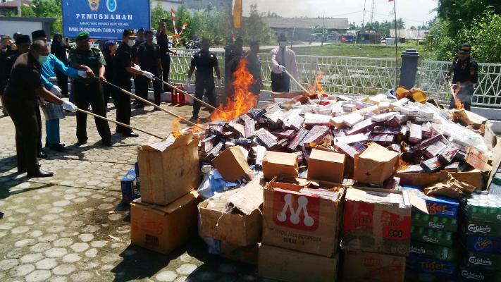 BC Selatpanjang Musnahkan Barang Milik Negara Senilai Ratusan Juta 