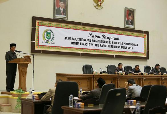 Bupati Wardan Berikan Tanggapan Atas Pandangan Fraksi DPRD Inhil