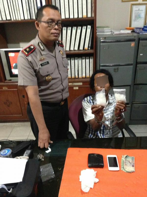 Buruh Bangunan Ditangkap Karena Ingin Edarkan Dua Paket Besar Shabu