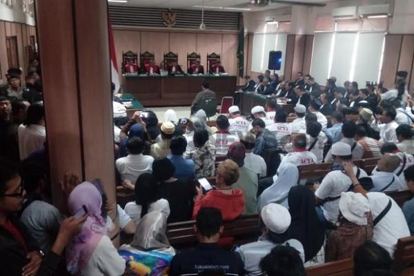 Eksepsi Ditolak, Hakim Lanjutkan Sidang Ahok Pekan Depan