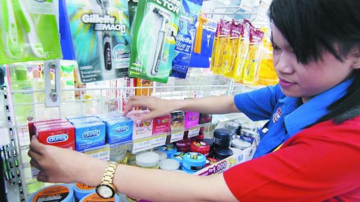 Jelang Peringatan Malam Tahun Baru, Penjualan Kondom Meningkat
